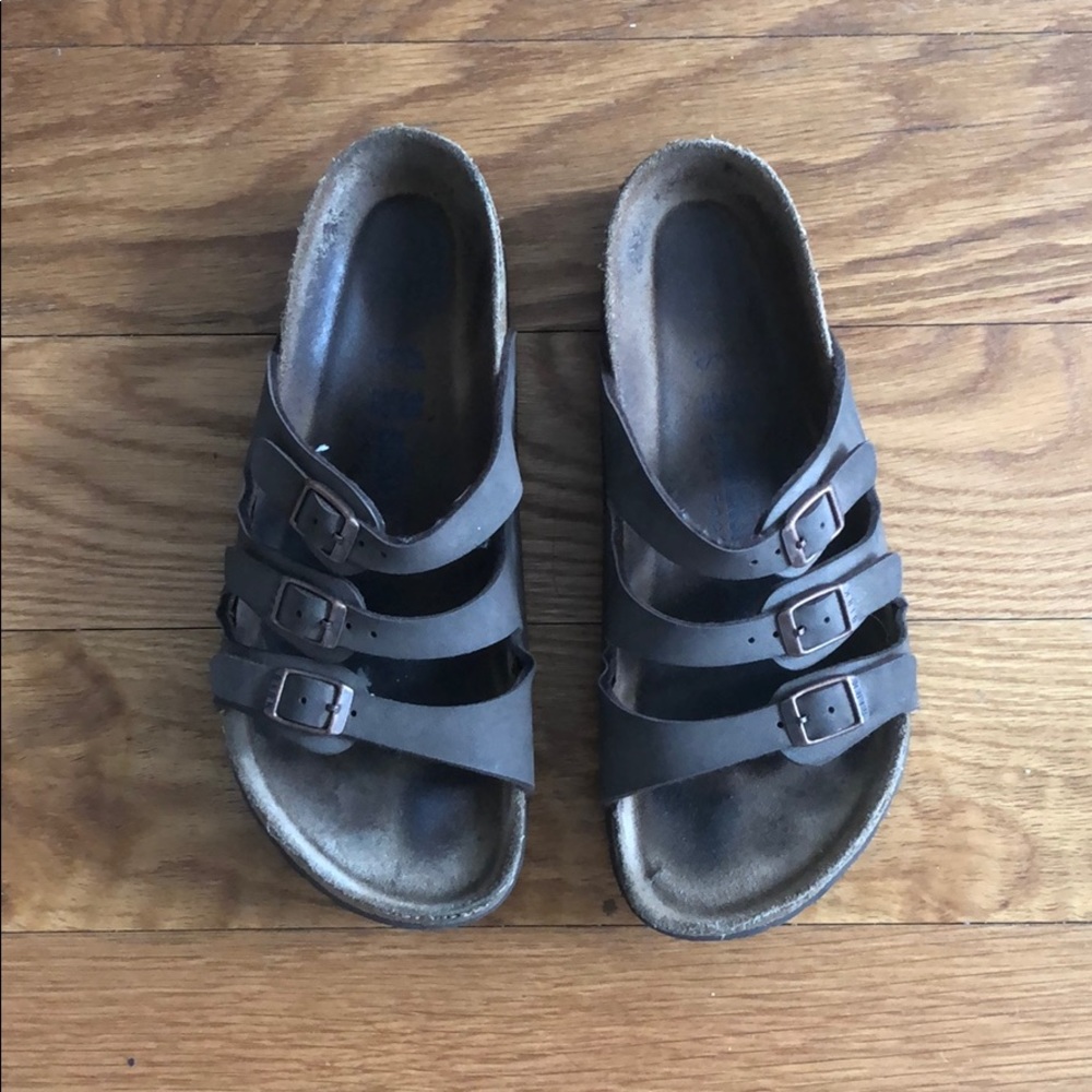 lightly worn Birkenstock’s! Need a new home!